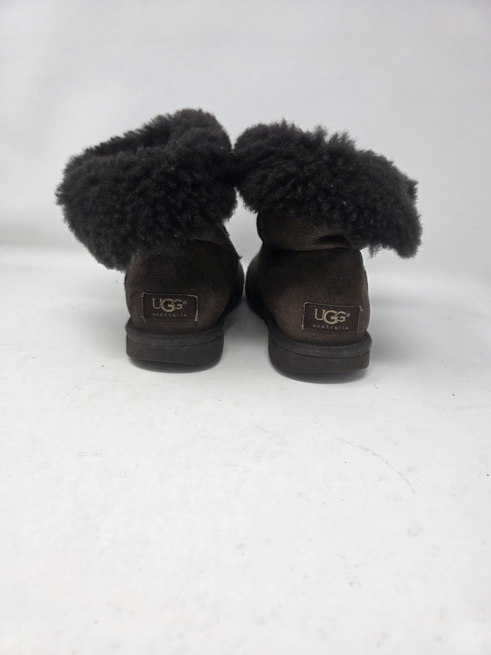 UGG Australia Womens W Bailey Button 5803 Chocolate Brown Shearling Boots Sz W7